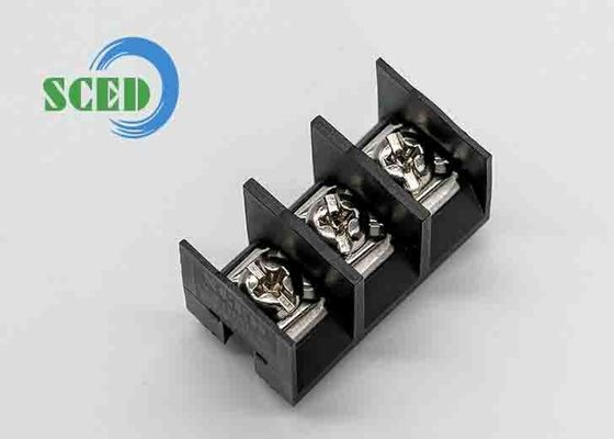 Pitch 10.00mm Khóa đầu cuối rào cản 600V 30A 10-22AWG PBT M3.5 Khóa đầu cuối điện